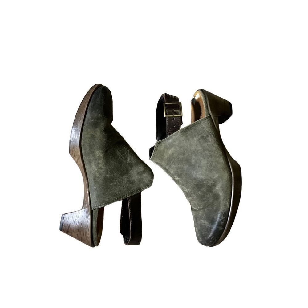 Naot Supreme Upgrade Green Oiled Leather Clog with Strap